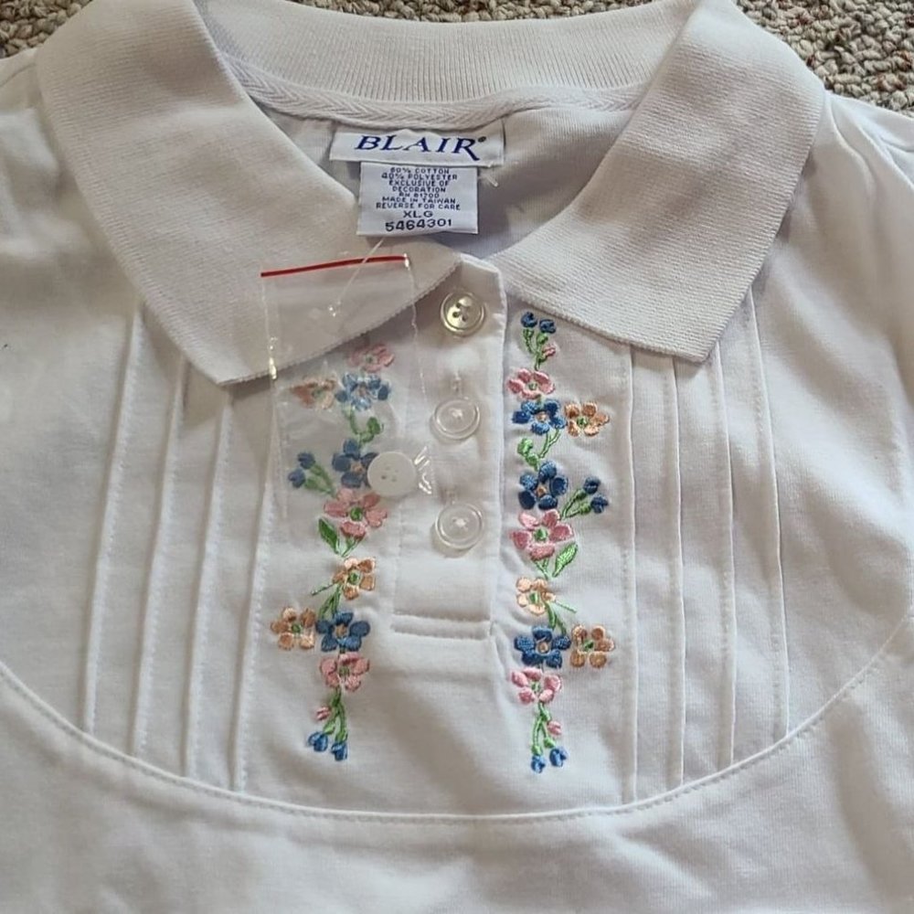 NEW WHITE  Blair Vintage Polo Collared Shirt tops Embroidered Flowers